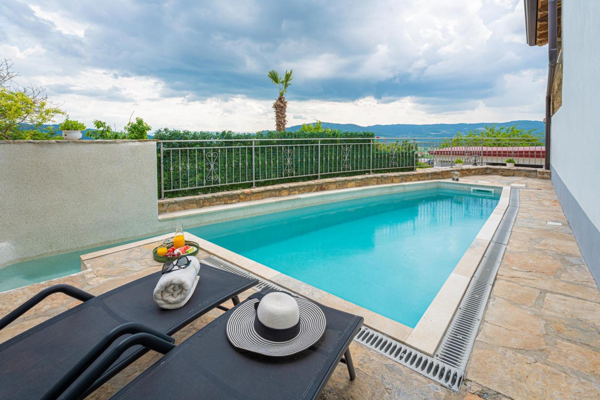 Holiday Home Belveder Motovun With Heated Pool Livade Esterno foto