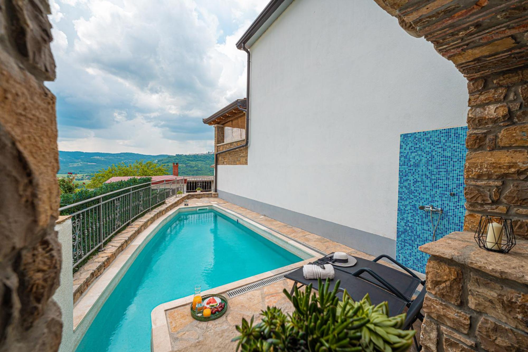 Holiday Home Belveder Motovun With Heated Pool Livade Esterno foto