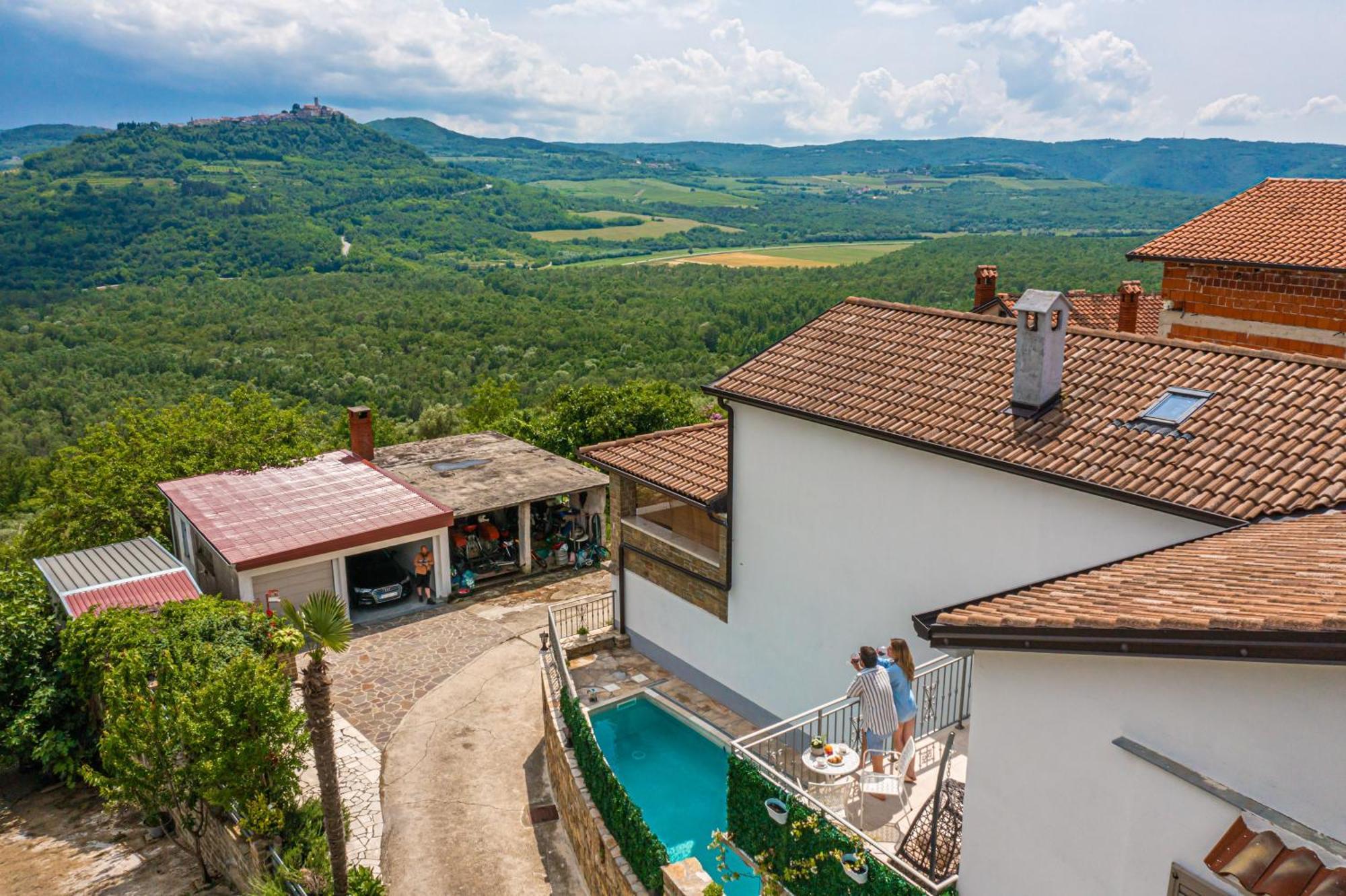 Holiday Home Belveder Motovun With Heated Pool Livade Esterno foto